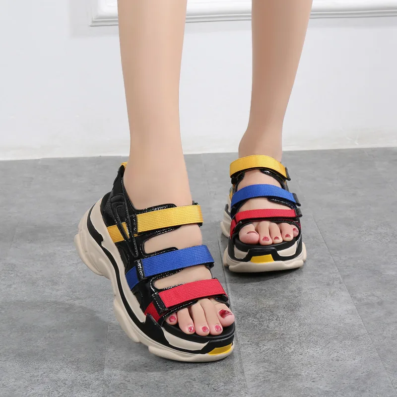 Сандалии женские на платформе повседневная обувь плоской подошве пляжные туфли