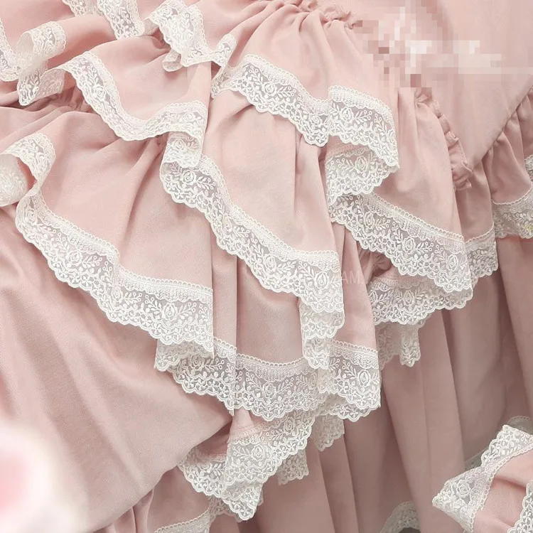 Комплект постельного белья из 4 предметов импортное Розовое Кружевное украшение