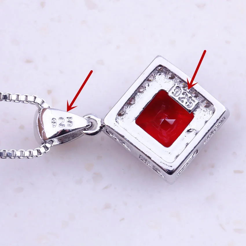 Женский ювелирный комплект из серебра 925 пробы с белыми фианитами | Украшения и