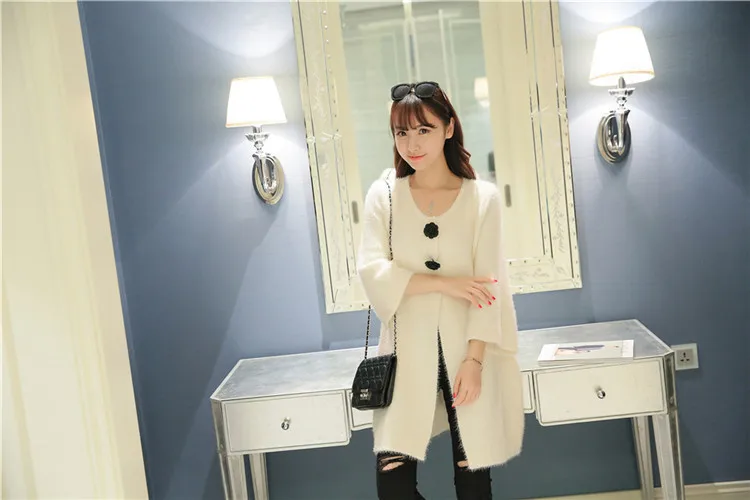 

Gril flower botton back bow mohair cardigans sweater
