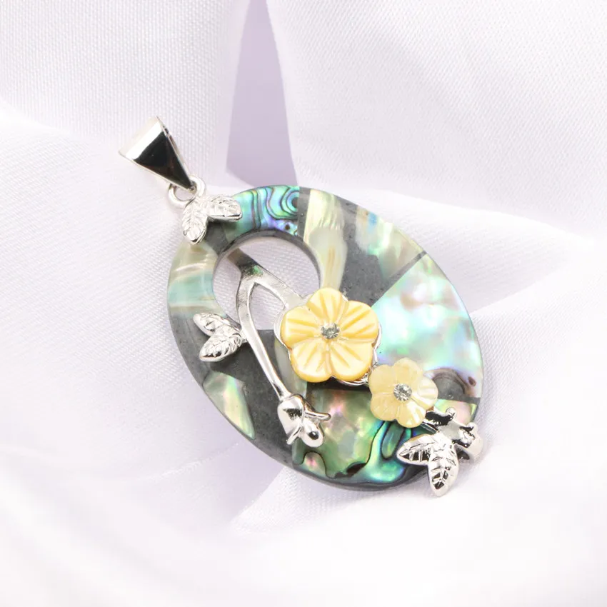 Подвеска из натуральной перламутровой ракушки подвеска в виде цветка пауны