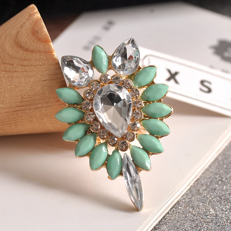 Golden fashion flower ring. Green semi-precious stones and crystal Mosaic. new European American popular accessories SETS | Украшения и