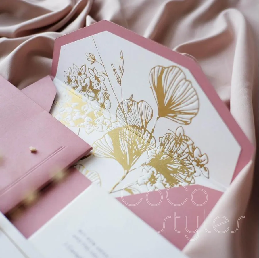 Cocostyles custom generous debossing invitation card with gold foiling liner envelope for fantasy wedding party | Дом и сад
