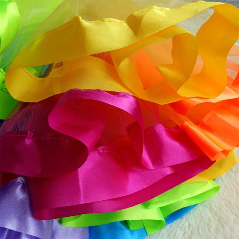 Новые юбки для девочек сезона 2017 юбка с радужным рисунком бантом юбка-пачка