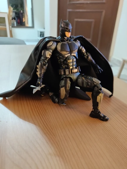 MAFEX 056 Бэтмен Тактический Костюм Ver. The Dark KNight DC Justice League ПВХ фигурка Коллекционная модель игрушки 16 см