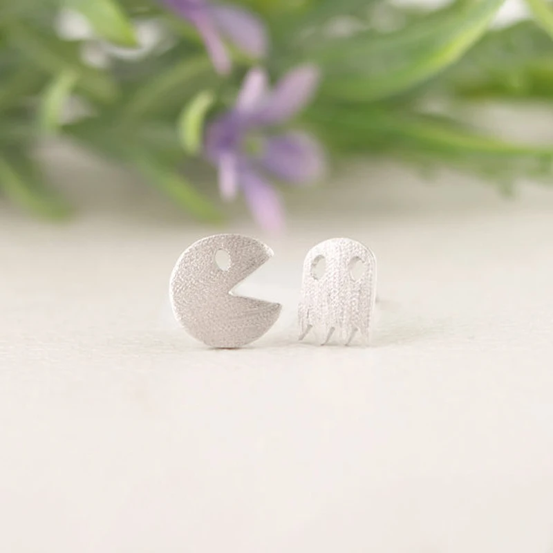 SMJEL 30pairs-S014 модные простые серьги-гвоздики с изображением монстра и смайлика для женщин, вечерние подарки