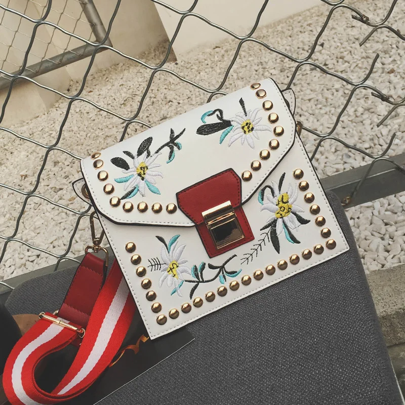 2017 Дизайнер Женщины Сумка Вышивка PU Кожа Crossbody Посланник Национальная|designer