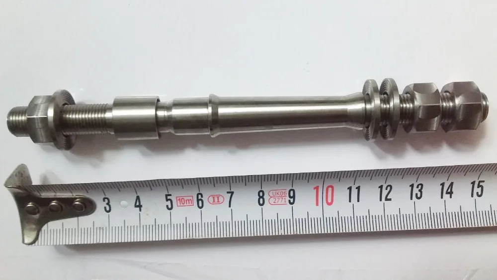 Bicycle Rear External Hub Shaft Axle Titanium &amp M10 bolts set for Brompton 2speed 3 speed Hubs | Спорт и развлечения