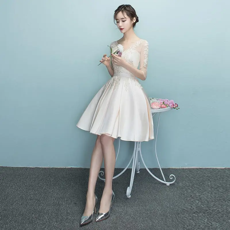Короткое платье-трапеция FADISTEE кружевное элегантное простое современное