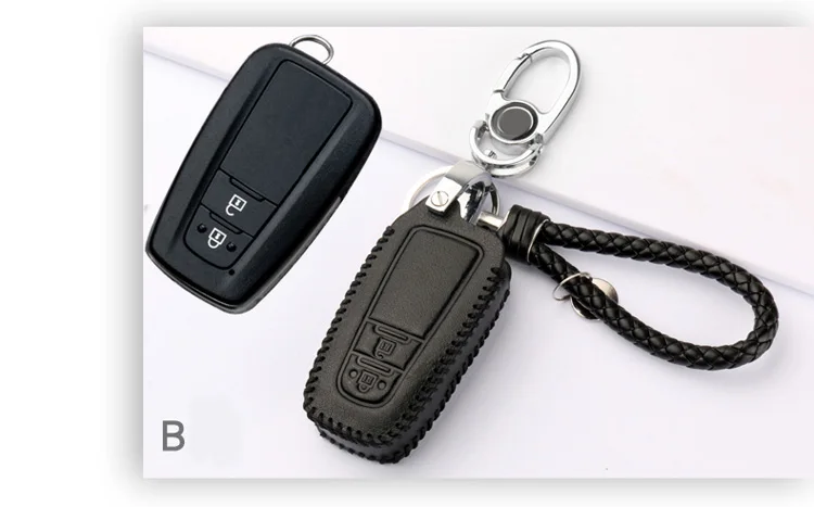 Кожаный чехол-брелок для ключей от Toyota Camry 8 th/Prado
