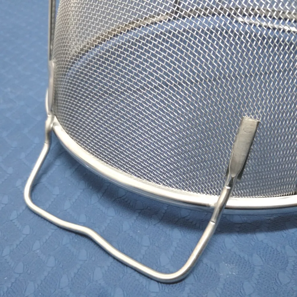 Высококачественная перфорированная дуршлаг из нержавеющей стали с ручкой и