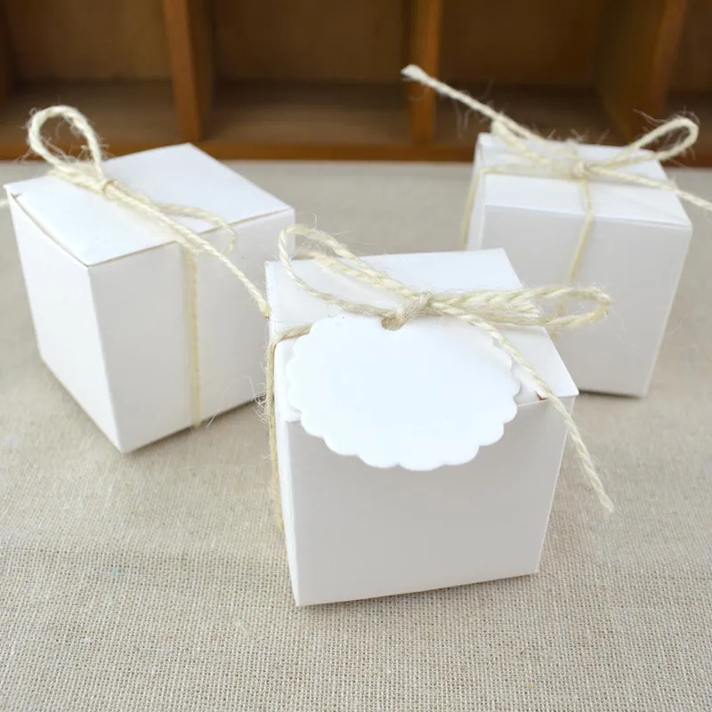 

10pcs Kraft Paper Square Dragee Candy Gift Box with Rope Tags Wedding Favor Gift Bags Pie Party Box Bags Eco Friendly Kraft