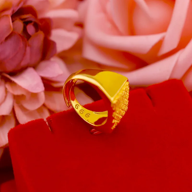 Ювелирные изделия и аксессуары модные ювелирные кольца. Позолоченное матовое