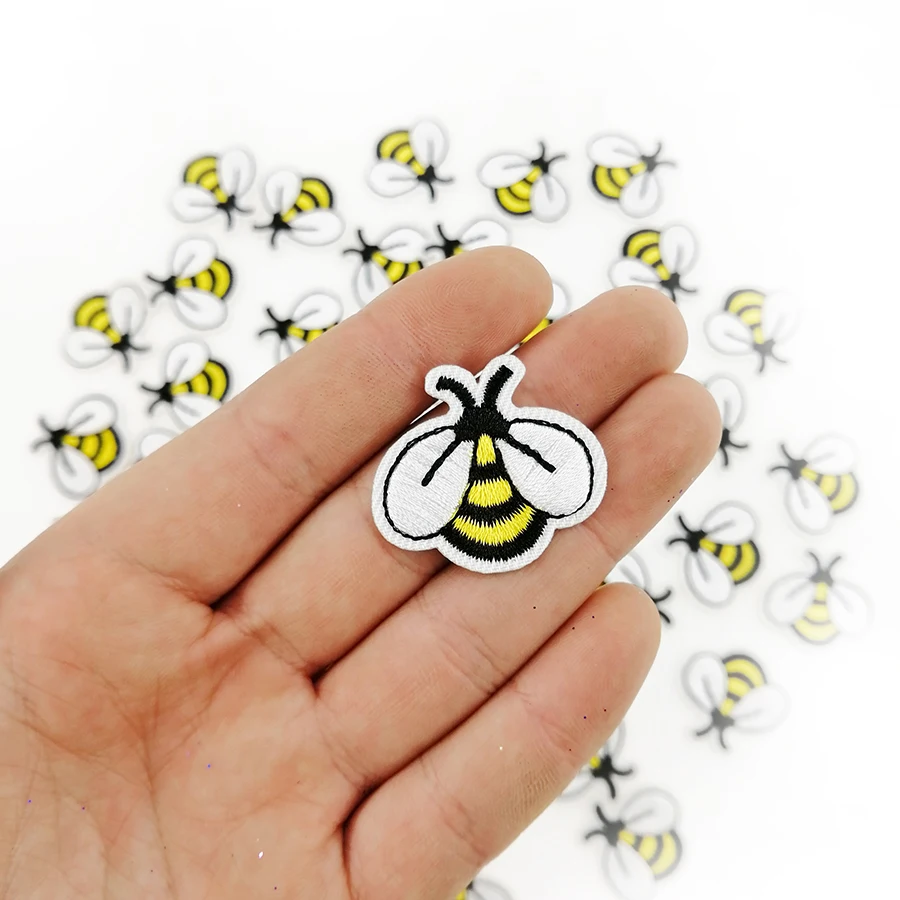 10 шт./партия Милая Пчелка патчи утюг на патч для Костюмы вышитые наклейки одежды