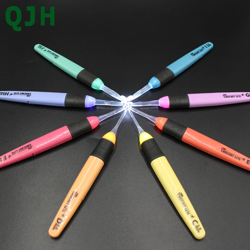 8 шт. вязальные крючки со светодиодной пластиковой ручкой светильник 2 5