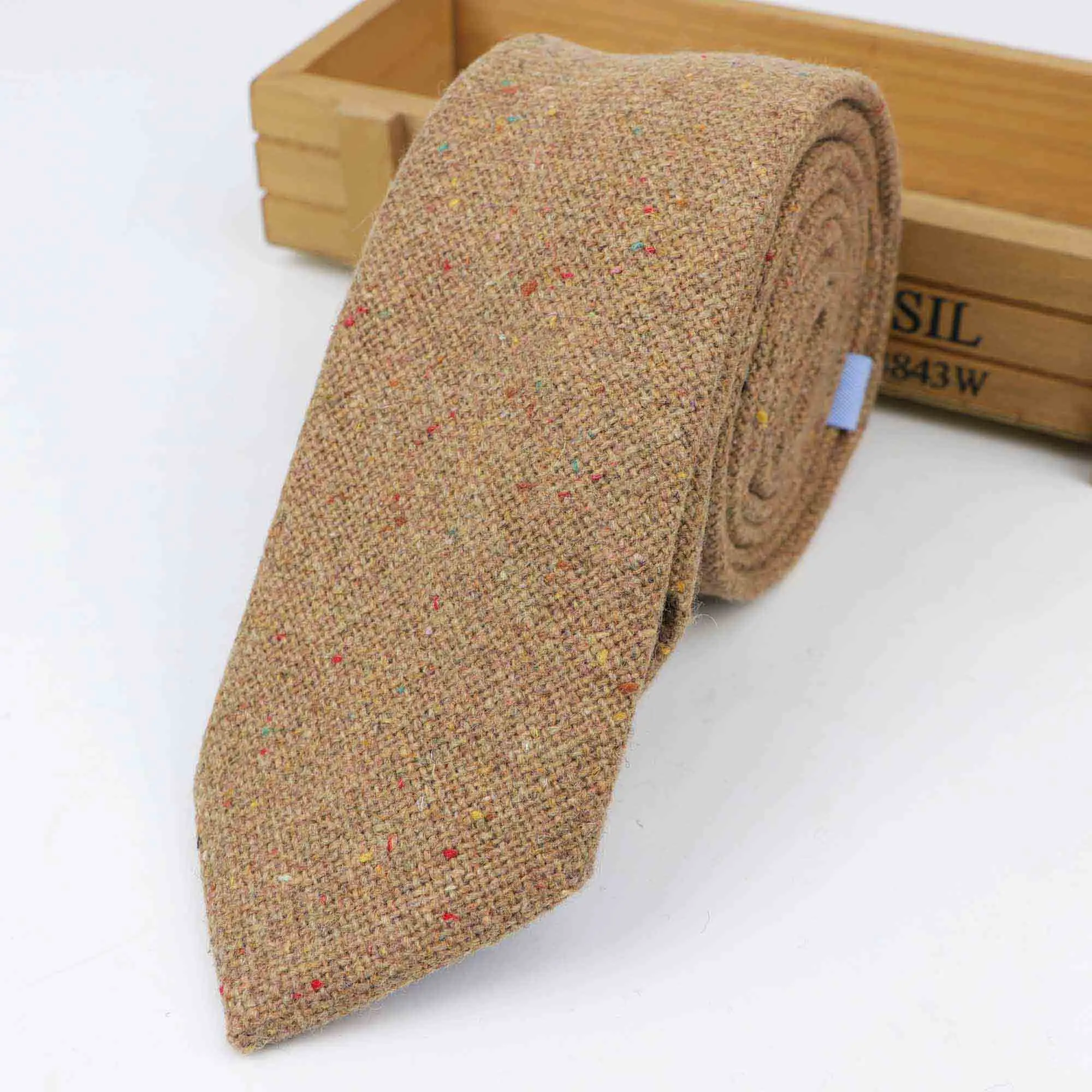 28 New Style Wool Viscose Tie 7cm Ties Fluffy Solid Color Corbata Slim Striped Necktie Cravat Clothing Accessories Warm Dot Ties - Цвет: 28