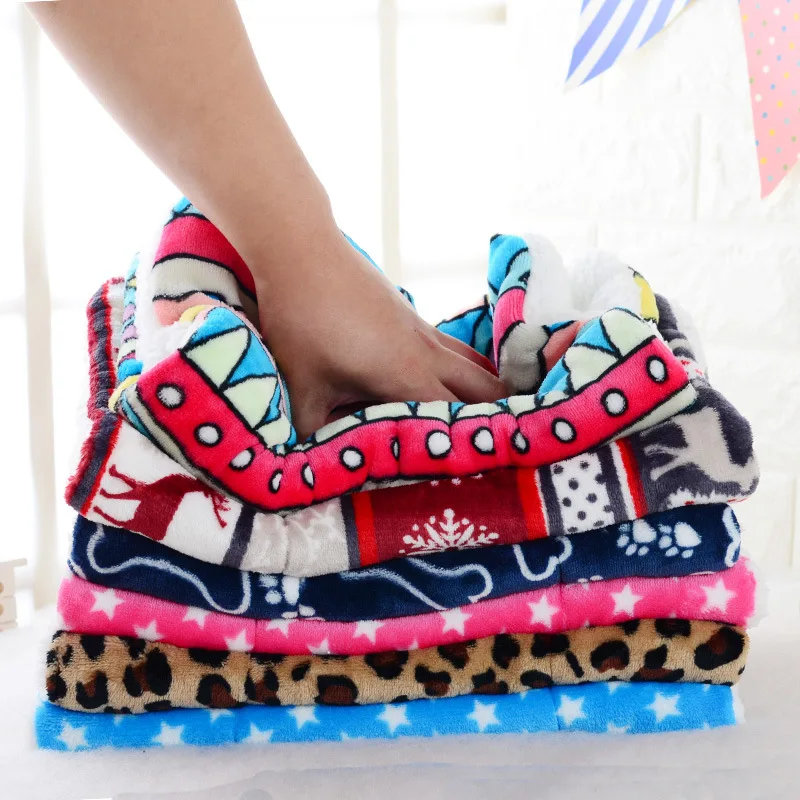 Теплое одеяло для собак утолщенная мягкая флисовая подушка кошек коврик сна