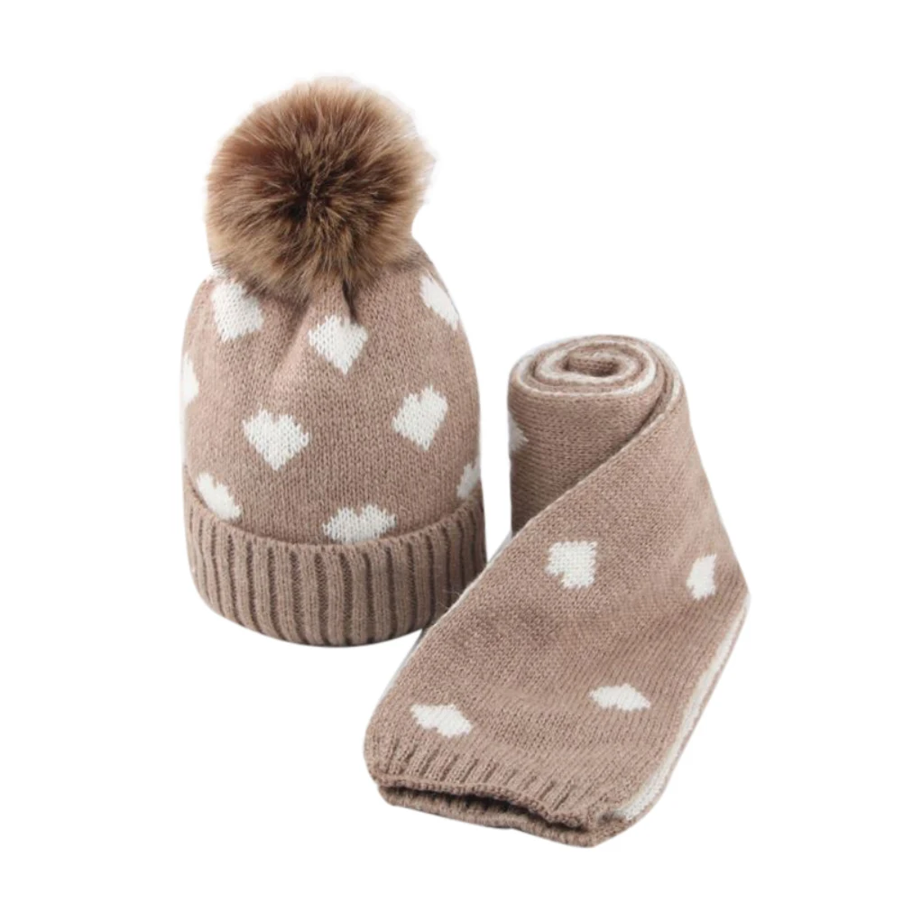 Зимняя теплая вязаная шапочка с помпоном и сердечком для маленьких мальчиков