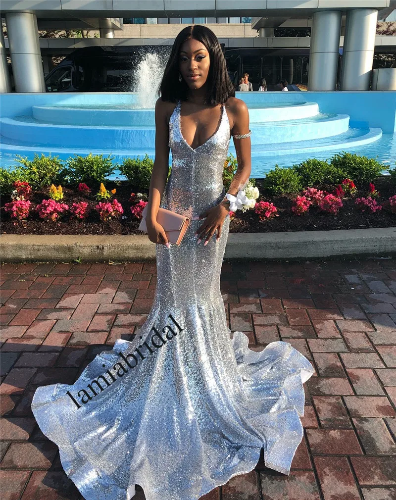 

Sparkly Silver Sequined Mermaid Prom Dresses 2K19 Backless Plus Size V Neck Cheap 2019 Arabic vestidos de fiesta largos Gowns