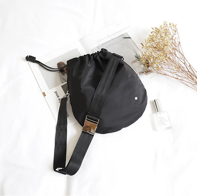 Небольшая нейлоновая сумка Женский светильник повседневная сумка-мессенджер