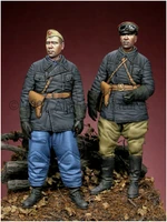 135 model kit resin kit russian tank crew set 2 figures