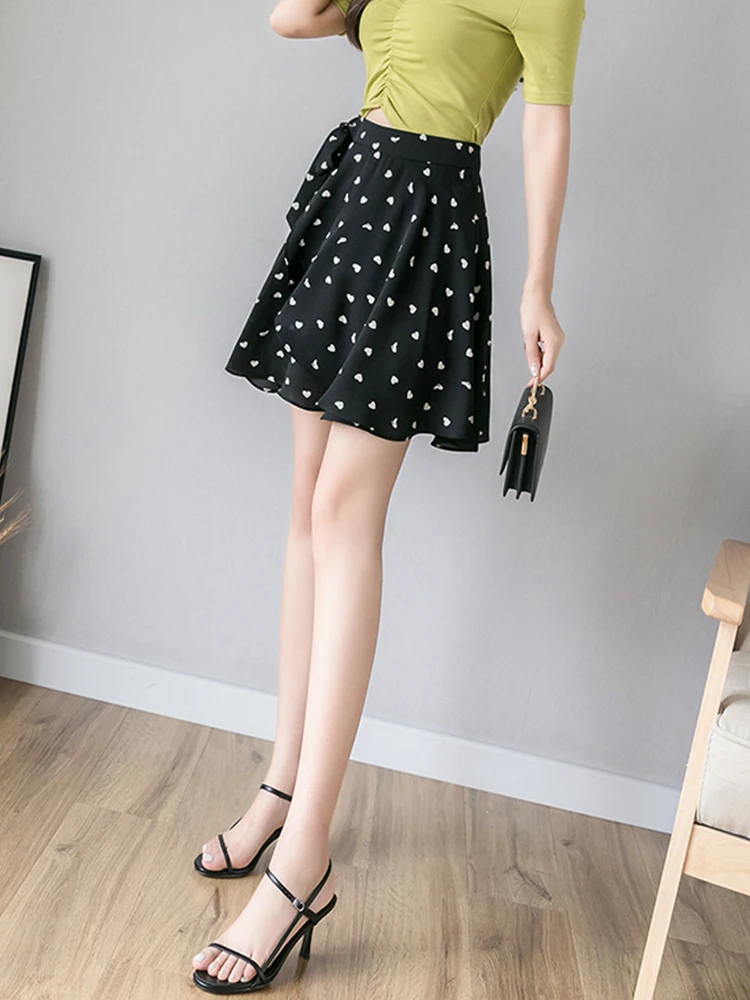 

CHGOISIO New Srping Summer High Tail Love Heart Dot Print Mini Women's Skirts Short Sweet Lace -up Casual 2xl Black White Skirt