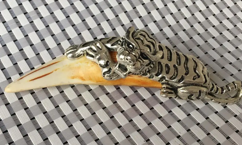 Бесплатная доставка китайский античный кабан зуб дикий свинья серебряный Тигр