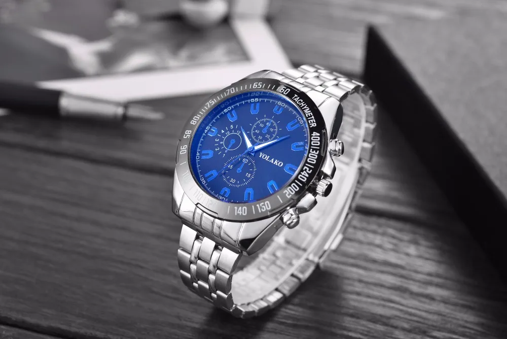 Мужские часы фирменные повседневные спортивные кварцевые с блестящим