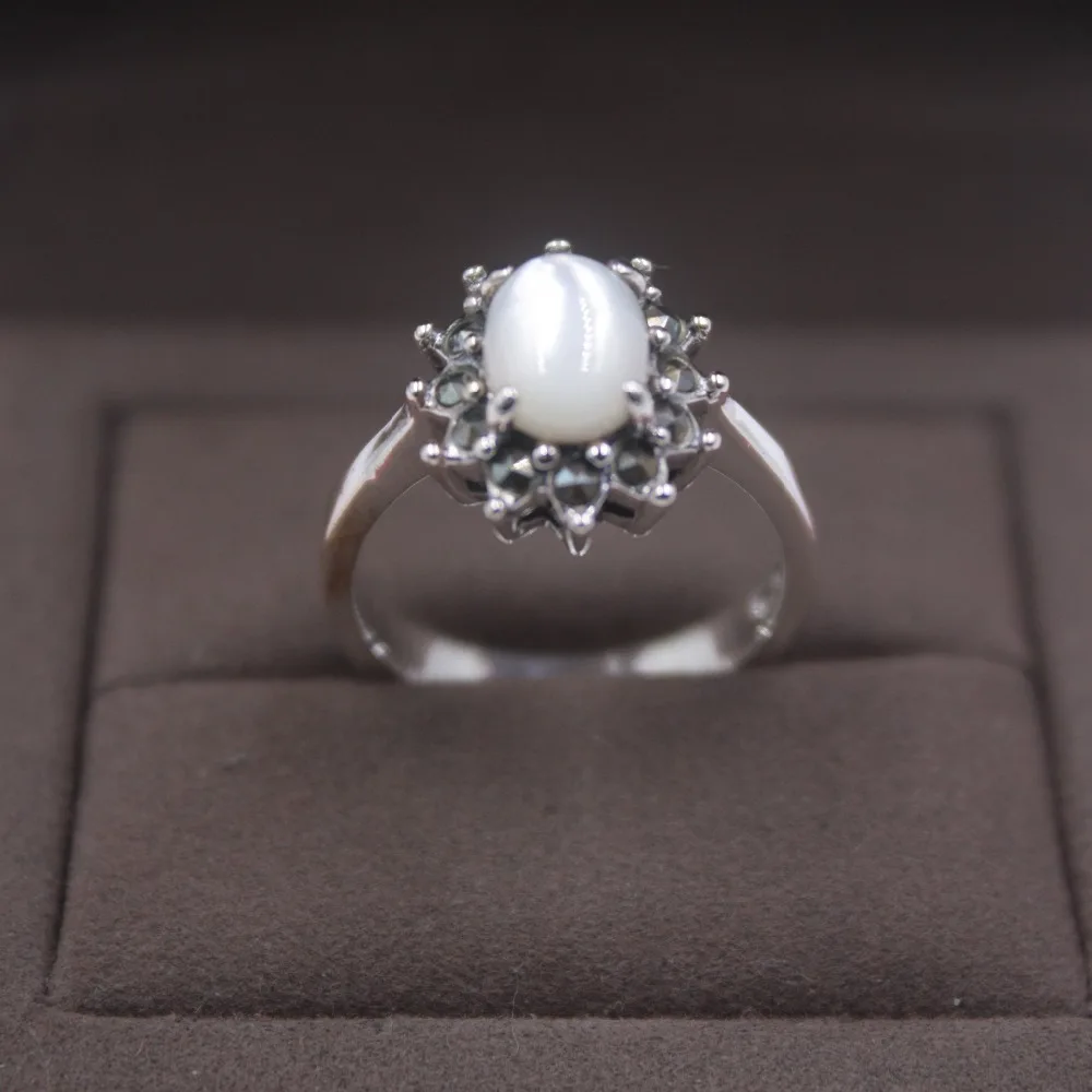 Женское кольцо из серебра пробы с белым кварцем кошачий глаз|Кольца| |