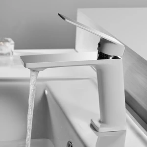 Смеситель для раковины в ванную комнату, хромированный кран с одной ручкой, винтажный, с смеситель для горячей и холодной воды, 9922