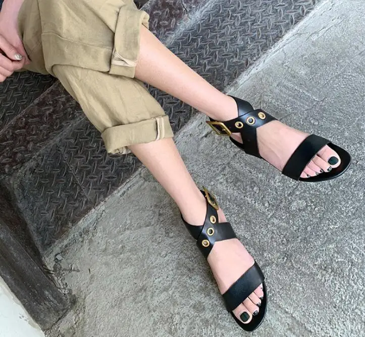 

VIISENANTIN Genuine Leather Sandals Female Ins Tide 2019 New Leather Flat Fashion Cross Straps Sandal One Word Buckle Shoes