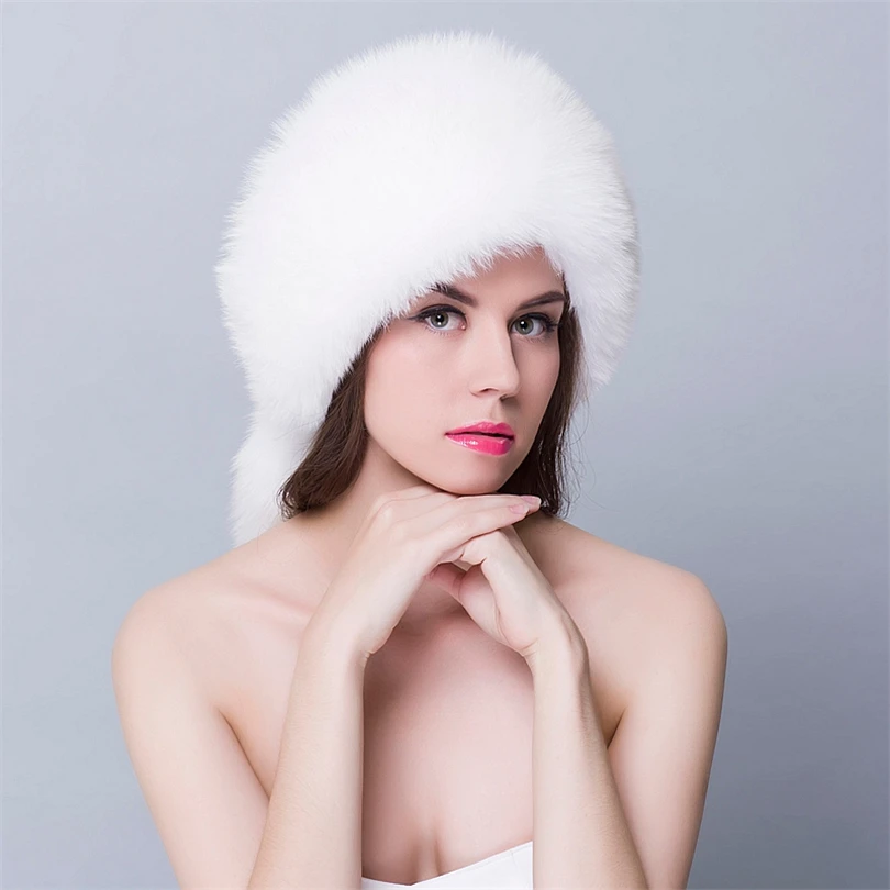 Рисунок 2 - Женская меховая шапка-бомбер