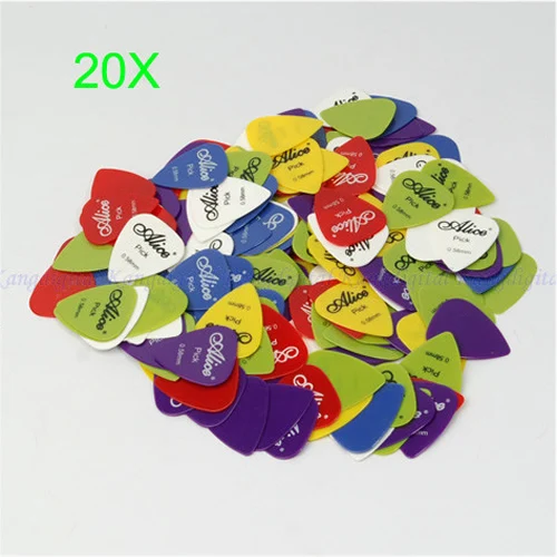 

20 pcs 0.58mm Smooth Nylon Guitar Picks Pick Plectrum New