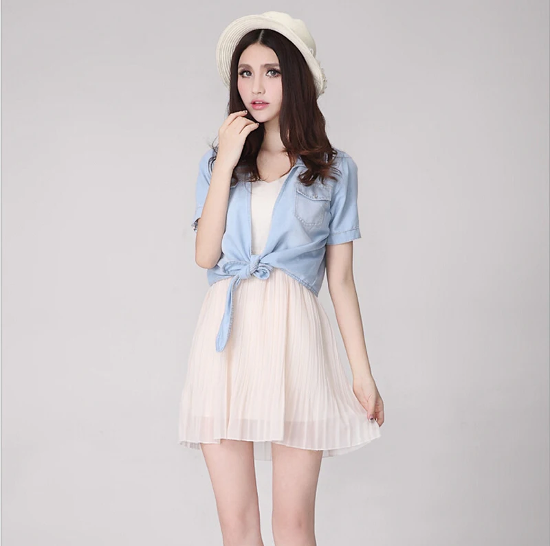 Женская джинсовая куртка повседневная короткая приталенная с коротким рукавом