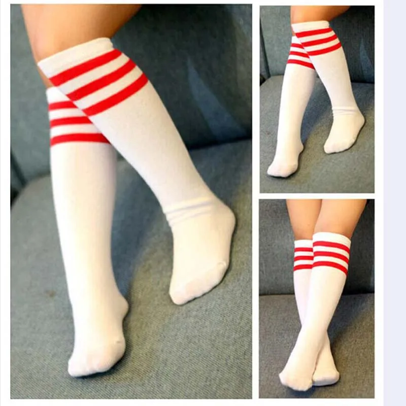 Ребенок мальчик футбольные носки детские в полоску и Цветной радужные гетры из