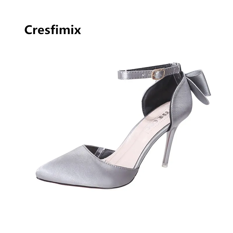 Женские милые серые удобные туфли Cresfimix из искусственной кожи с острым носком на