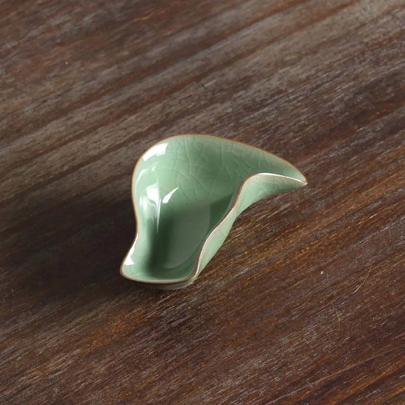Креативные ложки для чая Longquan Celadon для офиса, аксессуары для чайной церемонии, держатель листьев, лопата, чайная посуда, инструменты, отправленные другу в подарок - Цвет: A
