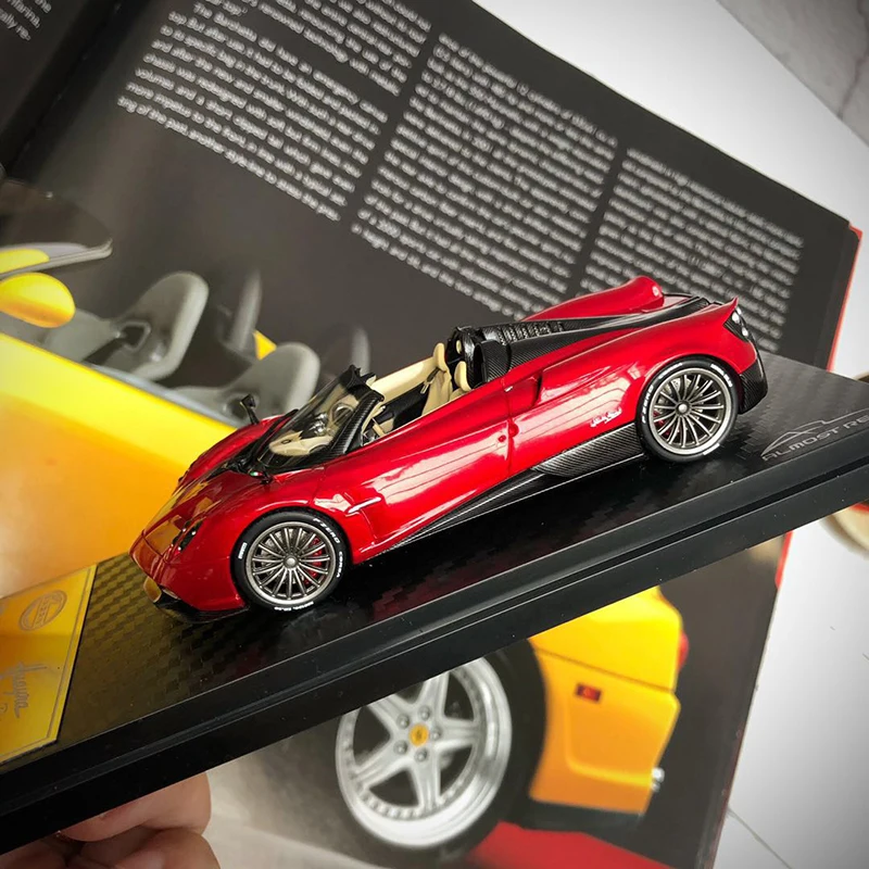 НОВАЯ литая металлическая модель 1/43 года, Pagani Wind Son, модель суперкара, игрушки для детей