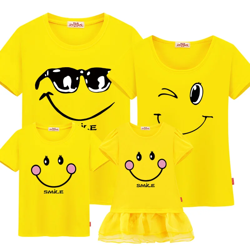 yellow Семейные комплекты; одежда для мамы и дочки; хлопковые повседневные футболки; семейный образ для папы и сына; одежда «Мама и я» - Цвет: yellow