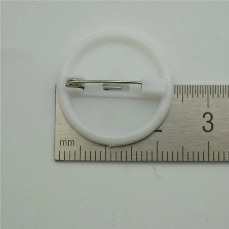 100 шт 23 мм белая пластиковая Брошь Pin Disc's &amp Backs инструменты для костюма Ремесло