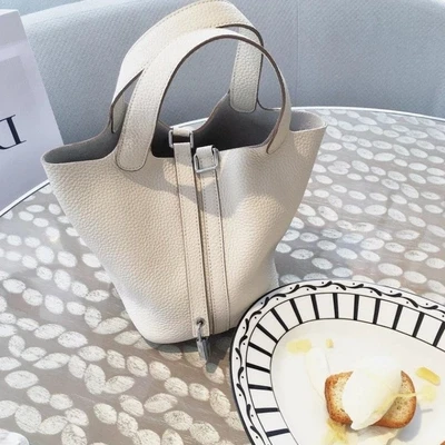 

Designer Luxury Ladies Bucket Bag Fashion Women's Handbags Crossbody Bags for Women Large Capacity Shoulder Messenger Bag