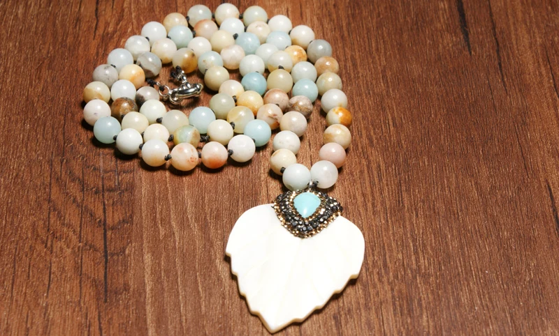 MOON GIRL 8MM Amazonite Stone Handmade Leaf Shape Necklaces Pendants Ethnic Unique Statement Vintage Necklace for Women Collares