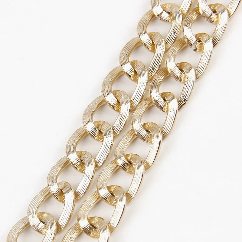 Браслет из розового золота плоский Текстурированный Алюминиевый кабель витая