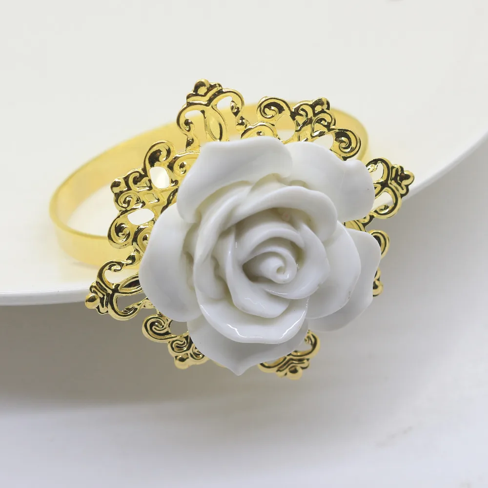 

Hot sale 10pcs/lot white silicone Roses Napkin rings golden napkin rings For Romantic Weeding Party Table Decoration