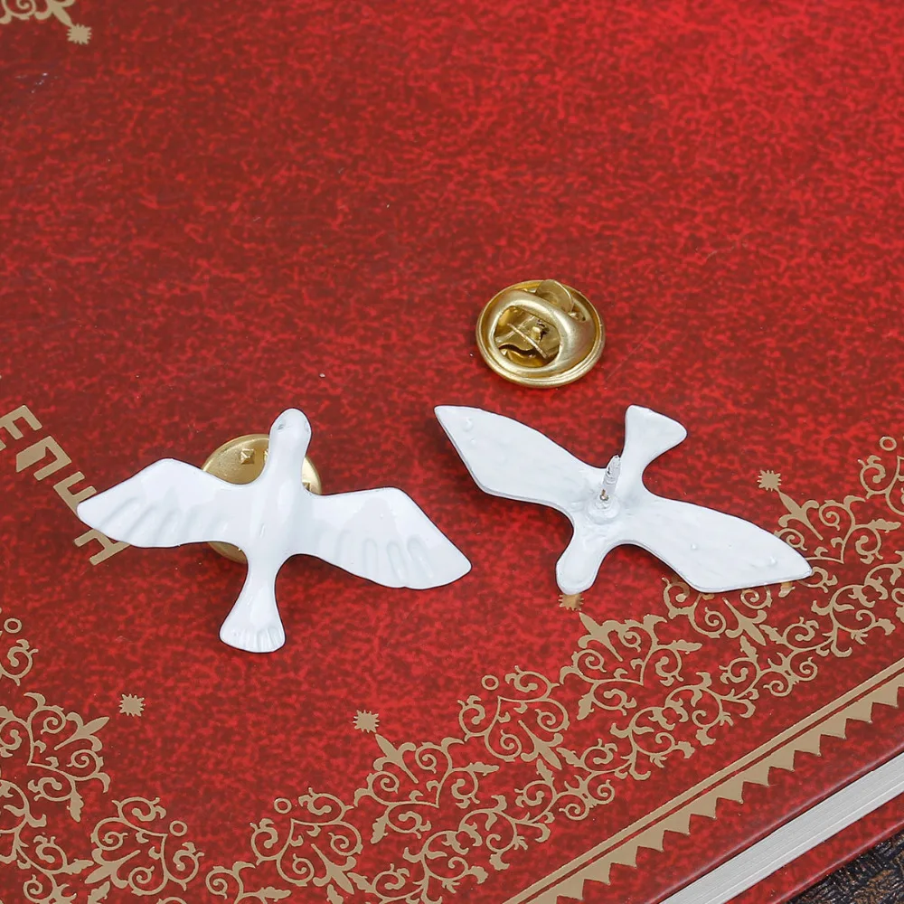 Корейская версия украшения Ретро металлическая брошь в виде белого голубя броши