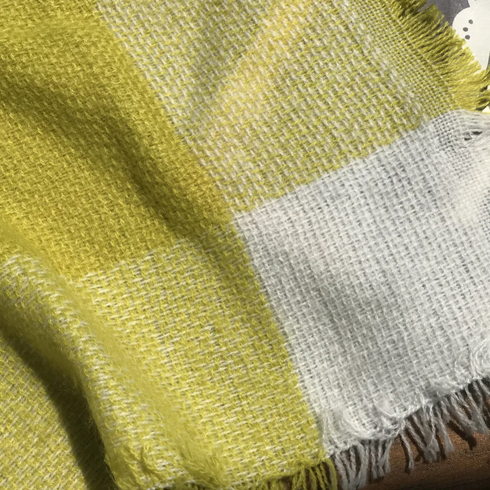 2017 Новый дизайнерский треугольный шарф из акриловой пашмины модная клетчатая