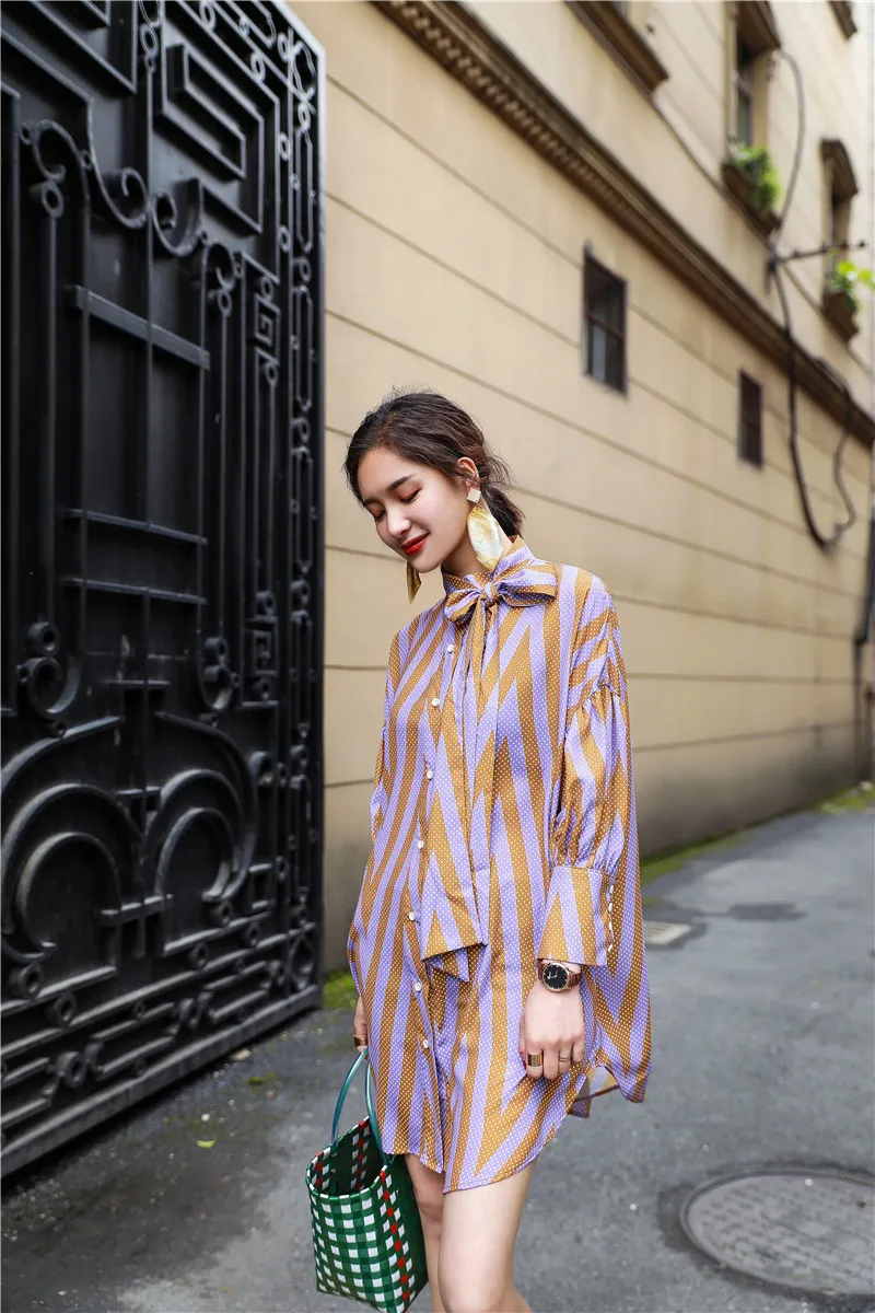 Original retro rhombus crash scarf collar shirt skirt light sleeve loose air thin dress big summer. |