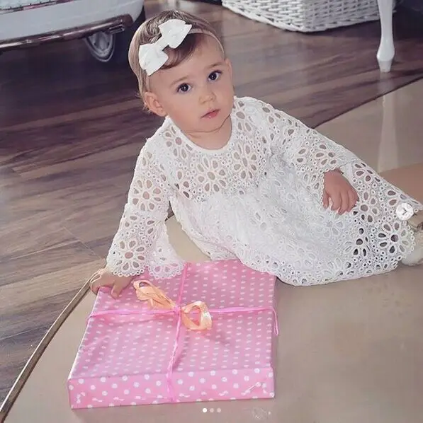 Одежда принцессы для мамы и дочки белые платья с длинным рукавом Женская