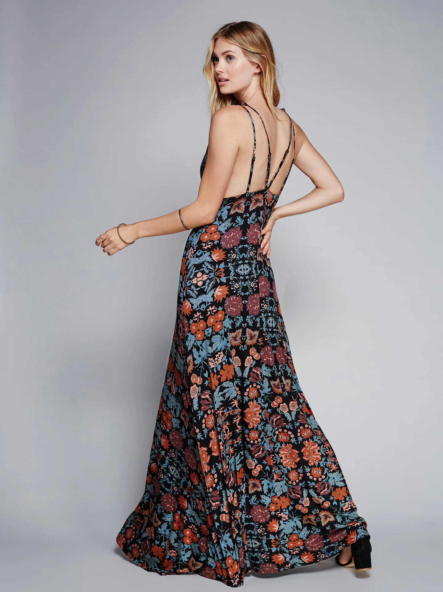 

2018 hot sale women deep V-neck print dress bohemian floral printing sexy maxi long dress backless holiday empire long dress