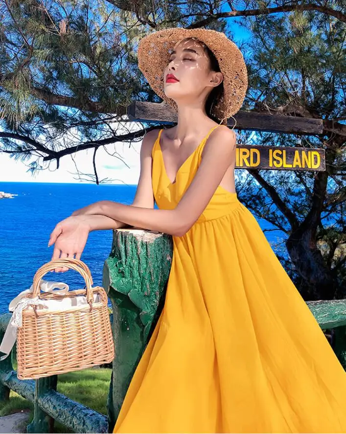 2019 Free shiping New style temperament V Neck Beach dress slim sexy backless Women | Женская одежда